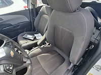 Personenauto chevrolet, aveo 1.3d lt, wit, 2012 - afbeelding 8 van  39