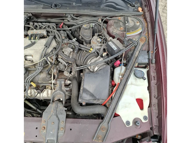 Personenauto chevrolet, lumina 3.1 v6 a, rood, 1997 - afbeelding 15 van  27