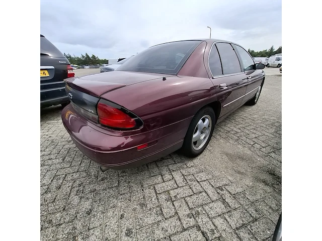 Personenauto chevrolet, lumina 3.1 v6 a, rood, 1997 - afbeelding 23 van  27