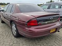 Personenauto chevrolet, lumina 3.1 v6 a, rood, 1997 - afbeelding 24 van  27