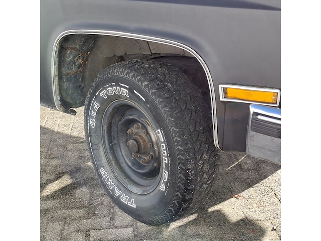 Personenauto, chevrolet, suburban , 1981 - afbeelding 8 van  30