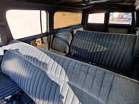 Personenauto, chevrolet, suburban , 1981 - afbeelding 21 van  30