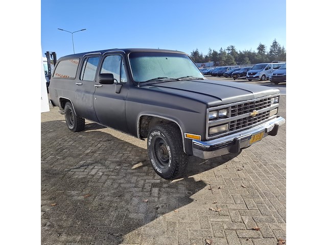 Personenauto, chevrolet, suburban , 1981 - afbeelding 25 van  30
