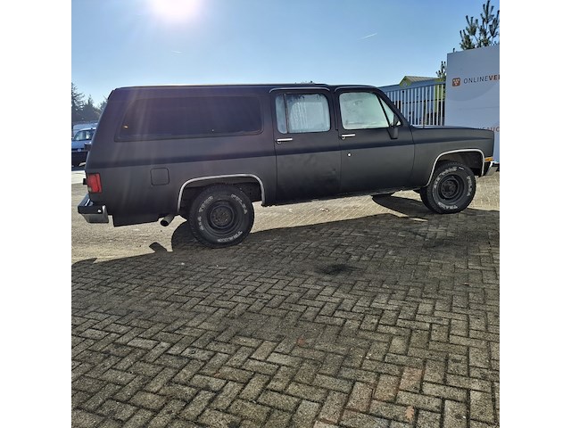 Personenauto, chevrolet, suburban , 1981 - afbeelding 26 van  30