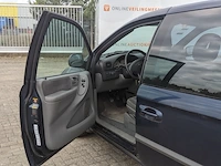 Personenauto, chrysler, voyager 2.5 crd se luxe, 2005 - afbeelding 3 van  42