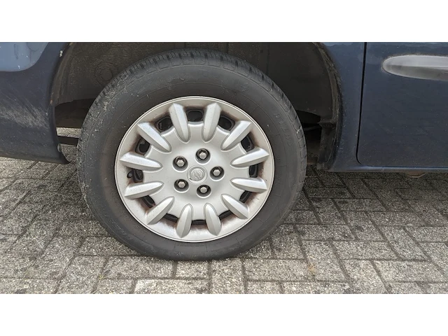 Personenauto, chrysler, voyager 2.5 crd se luxe, 2005 - afbeelding 31 van  42