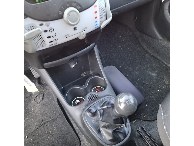 Personenauto citroën, c1 1.0 first edition, grijs, bouwjaar 2012 - afbeelding 6 van  97