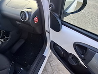 Personenauto citroën, c1 1.0 first edition, grijs, bouwjaar 2012 - afbeelding 16 van  97