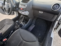 Personenauto citroën, c1 1.0 first edition, grijs, bouwjaar 2012 - afbeelding 17 van  97