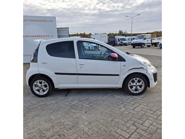 Personenauto citroën, c1 1.0 first edition, grijs, bouwjaar 2012 - afbeelding 34 van  97