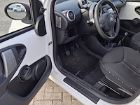 Personenauto citroën, c1 1.0 first edition, grijs, bouwjaar 2012 - afbeelding 67 van  97