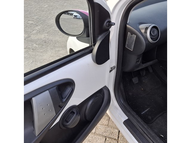 Personenauto citroën, c1 1.0 first edition, grijs, bouwjaar 2012 - afbeelding 78 van  97