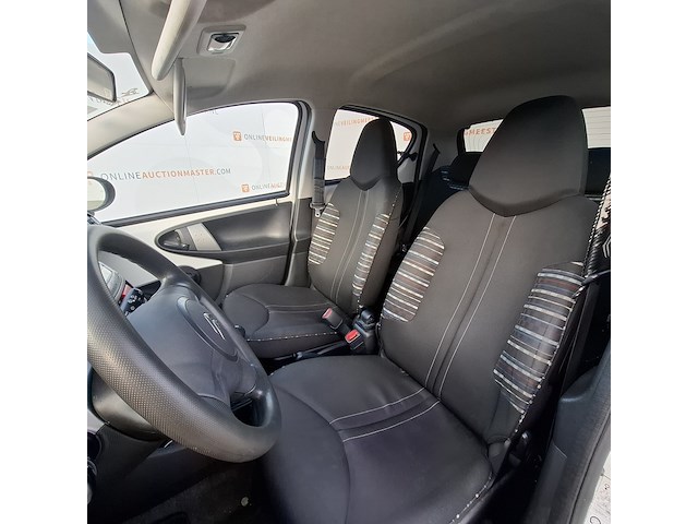 Personenauto citroën, c1 1.0 first edition, grijs, bouwjaar 2012 - afbeelding 89 van  97