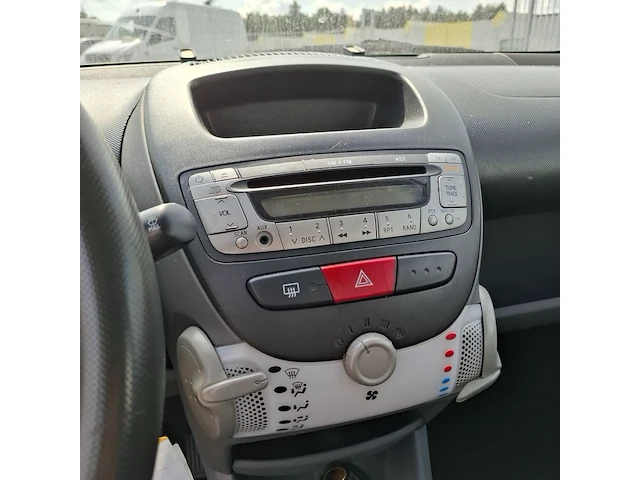 Personenauto citroën, c1, bouwjaar 2016 - afbeelding 9 van  29
