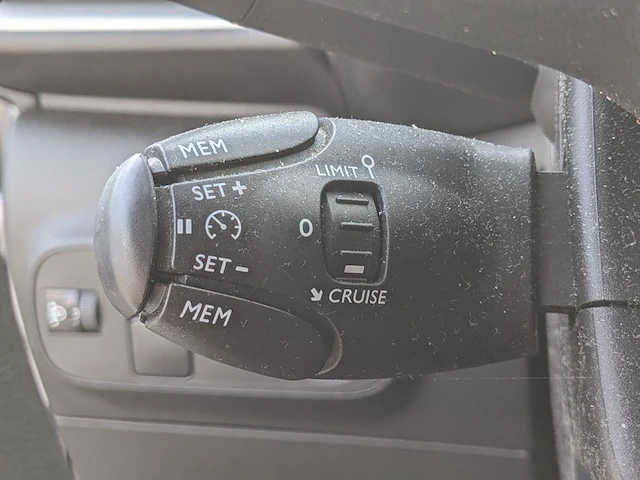 Personenauto citroen, c3 1.2 pure tech , grijs, bouwjaar 2021 - afbeelding 15 van  41