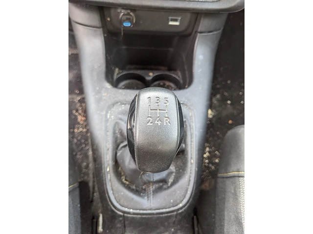 Personenauto citroen, c3 1.2 pure tech , grijs, bouwjaar 2021 - afbeelding 16 van  41