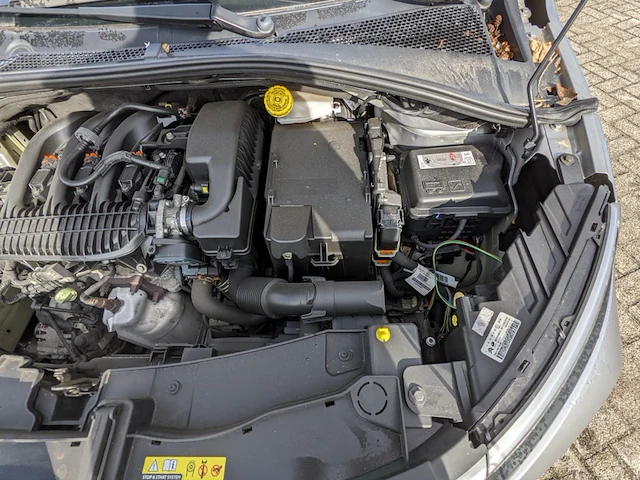 Personenauto citroen, c3 1.2 pure tech , grijs, bouwjaar 2021 - afbeelding 27 van  41
