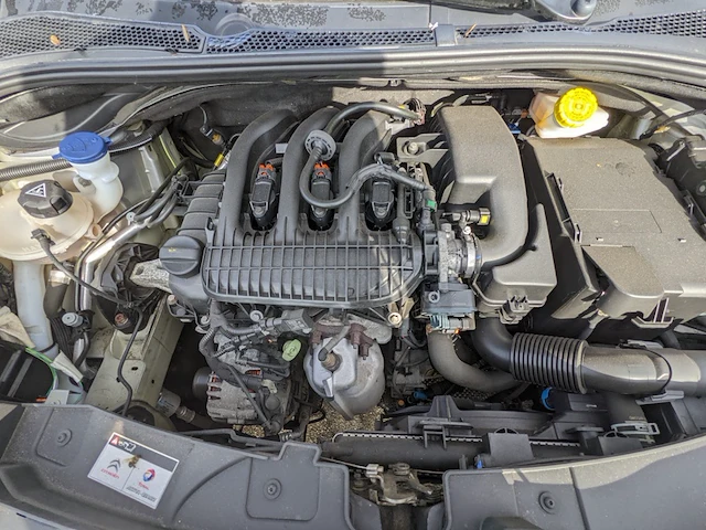 Personenauto citroen, c3 1.2 pure tech , grijs, bouwjaar 2021 - afbeelding 28 van  41