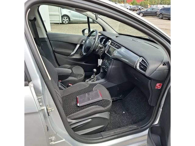 Personenauto citroën, c3 1.6 e-hdi dynamique, bouwjaar 2011 - afbeelding 32 van  62