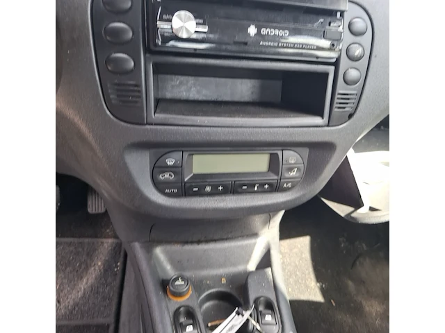 Personenauto citroën, c3 1.6i-16v exclusive, zwart, 2005 - afbeelding 15 van  39