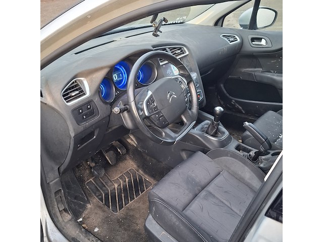 Personenauto, citroen, c4 - afbeelding 15 van  46