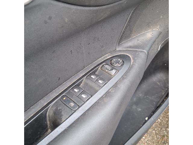 Personenauto, citroen, c4 - afbeelding 17 van  46