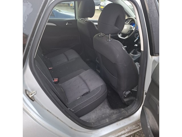 Personenauto, citroen, c4 - afbeelding 36 van  46