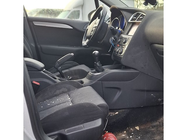 Personenauto, citroen, c4 - afbeelding 39 van  46