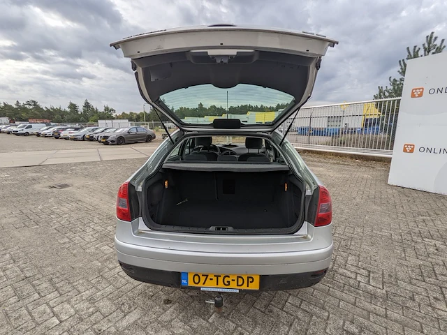 Personenauto citroen, c5 2.0-16v caractere, bouwjaar 2006 - afbeelding 25 van  52