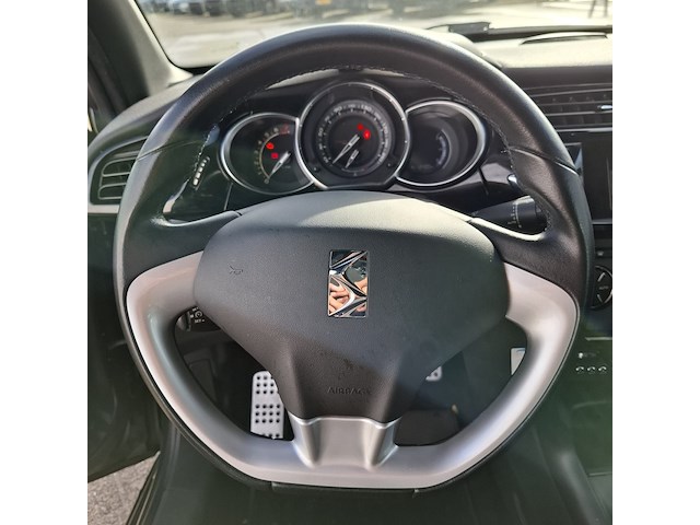 Personenauto citroën, ds3 cabrio, grijs, bouwjaar 2013 - afbeelding 9 van  54