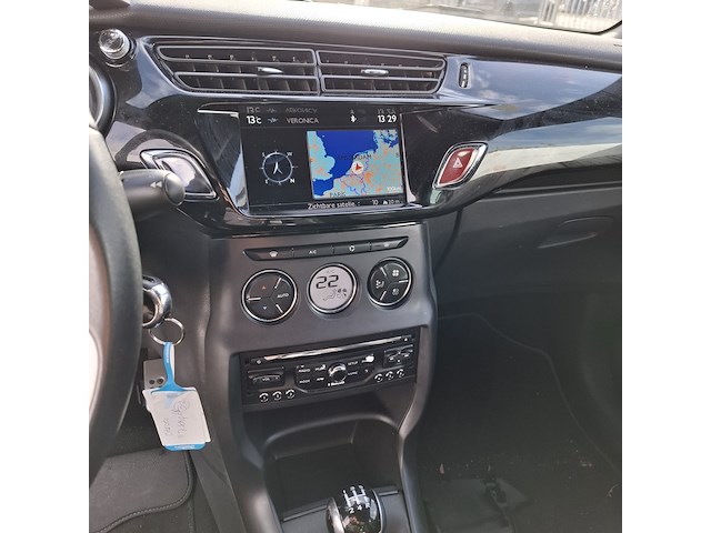 Personenauto citroën, ds3 cabrio, grijs, bouwjaar 2013 - afbeelding 13 van  54