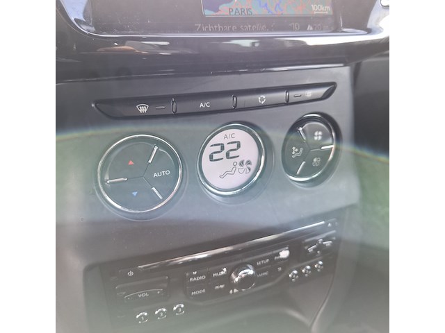 Personenauto citroën, ds3 cabrio, grijs, bouwjaar 2013 - afbeelding 15 van  54