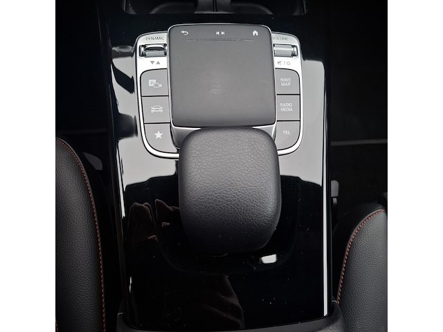 Personenauto, cla-klasse 180, bouwjaar 2020 - afbeelding 27 van  58