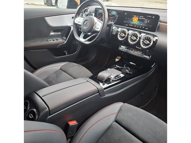 Personenauto, cla-klasse 180, bouwjaar 2020 - afbeelding 40 van  58