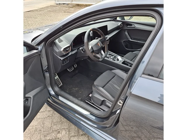 Personenauto cupra, leon 1.4 e-hybrid, grijs, bouwjaar 2021 - afbeelding 2 van  52