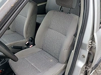 Personenauto, dacia, logan mcv - 1.6-16v lauréate - 7-persoons, grijs, 2008 - afbeelding 17 van  75