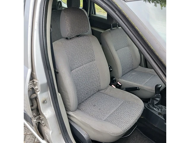 Personenauto, dacia, logan mcv - 1.6-16v lauréate - 7-persoons, grijs, 2008 - afbeelding 26 van  75