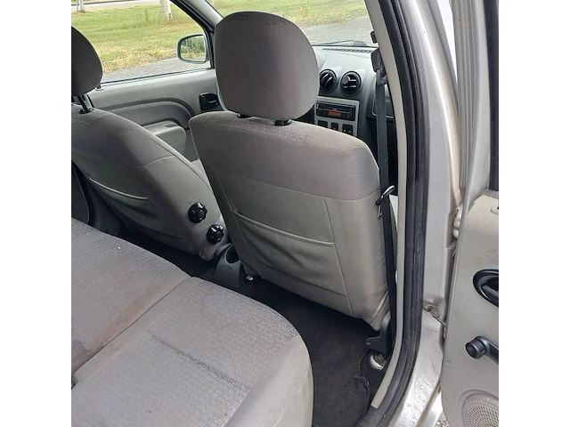 Personenauto, dacia, logan mcv - 1.6-16v lauréate - 7-persoons, grijs, 2008 - afbeelding 35 van  75