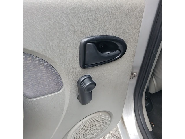 Personenauto, dacia, logan mcv - 1.6-16v lauréate - 7-persoons, grijs, 2008 - afbeelding 42 van  75