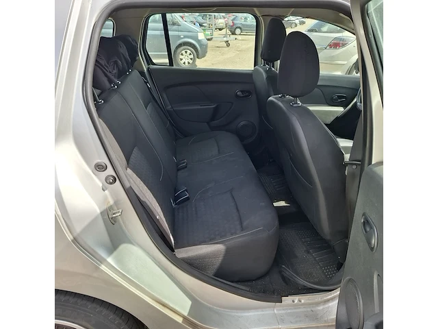 Personenauto dacia, logan mcv 1.5 dci prestige, 2014 - afbeelding 16 van  48