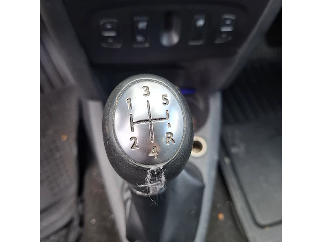 Personenauto dacia, logan mcv 1.5 dci prestige, 2014 - afbeelding 42 van  48