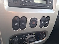 Personenauto dacia, logan mcv 1.6-16v blackline , bouwjaar 2011 - afbeelding 10 van  49