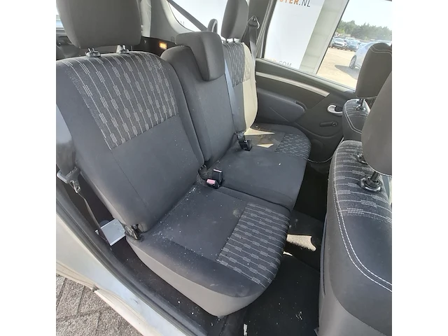 Personenauto dacia, logan mcv 1.6-16v blackline , bouwjaar 2011 - afbeelding 24 van  49