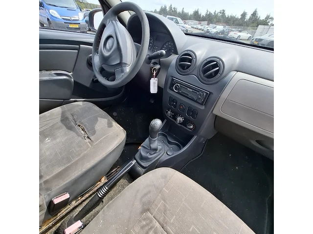 Personenauto dacia, sandero 1.2, bouwjaar 2010 - afbeelding 14 van  39