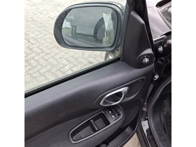 Personenauto fiat, 500 l 0.9, zwart, bouwjaar 2013 - afbeelding 3 van  47