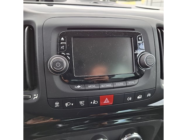 Personenauto fiat, 500 l 0.9, zwart, bouwjaar 2013 - afbeelding 5 van  47