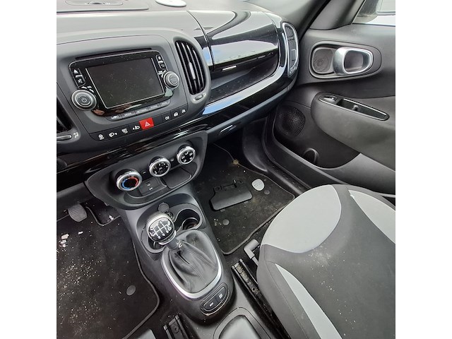 Personenauto fiat, 500 l 0.9, zwart, bouwjaar 2013 - afbeelding 7 van  47