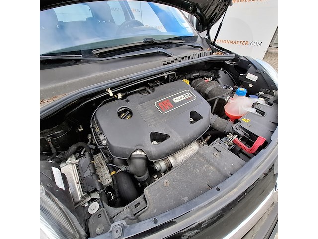 Personenauto fiat, 500 l 0.9, zwart, bouwjaar 2013 - afbeelding 32 van  47