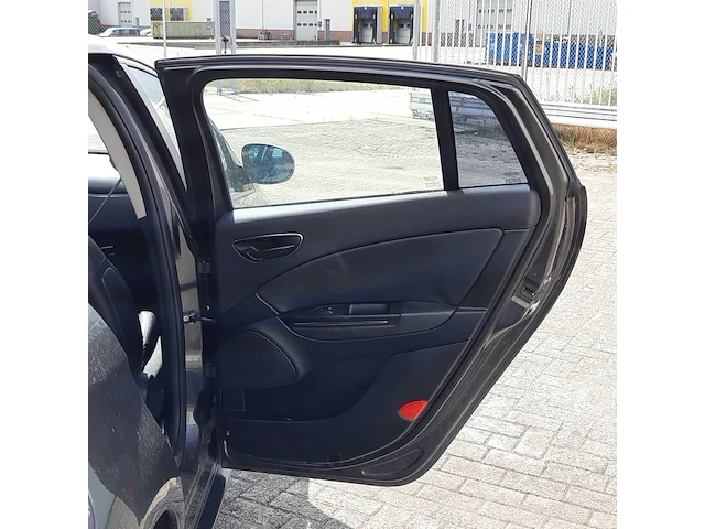 Personenauto fiat, bravo 1.9 multijet sport, bouwjaar 2009 - afbeelding 40 van  54