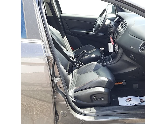 Personenauto fiat, bravo 1.9 multijet sport, bouwjaar 2009 - afbeelding 44 van  54